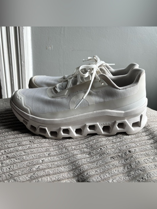 On Running Shoes - On Running Cloudmonster Sneakers in White